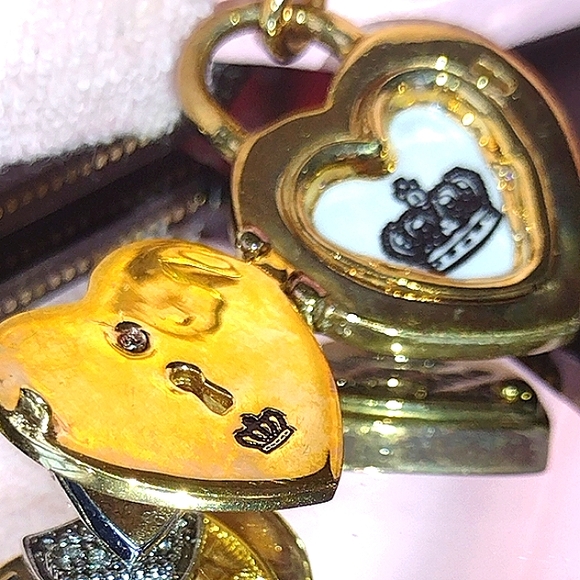 Padlock 🔐 Locket to My💕 Never Removed from Original 🎁 NWT - Picture 2 of 7